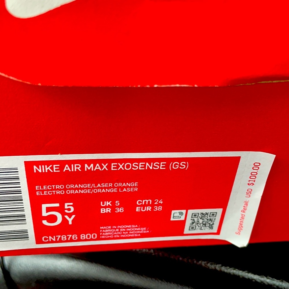 Nike kids 5.5